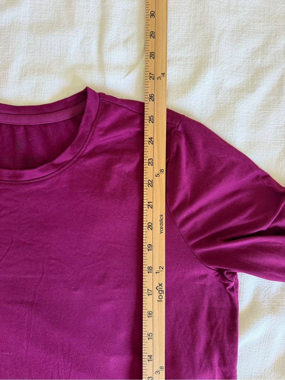 Skechers women’s Long Sleeve Crewneck Top - Black and Magenta - Picture 8 of 8